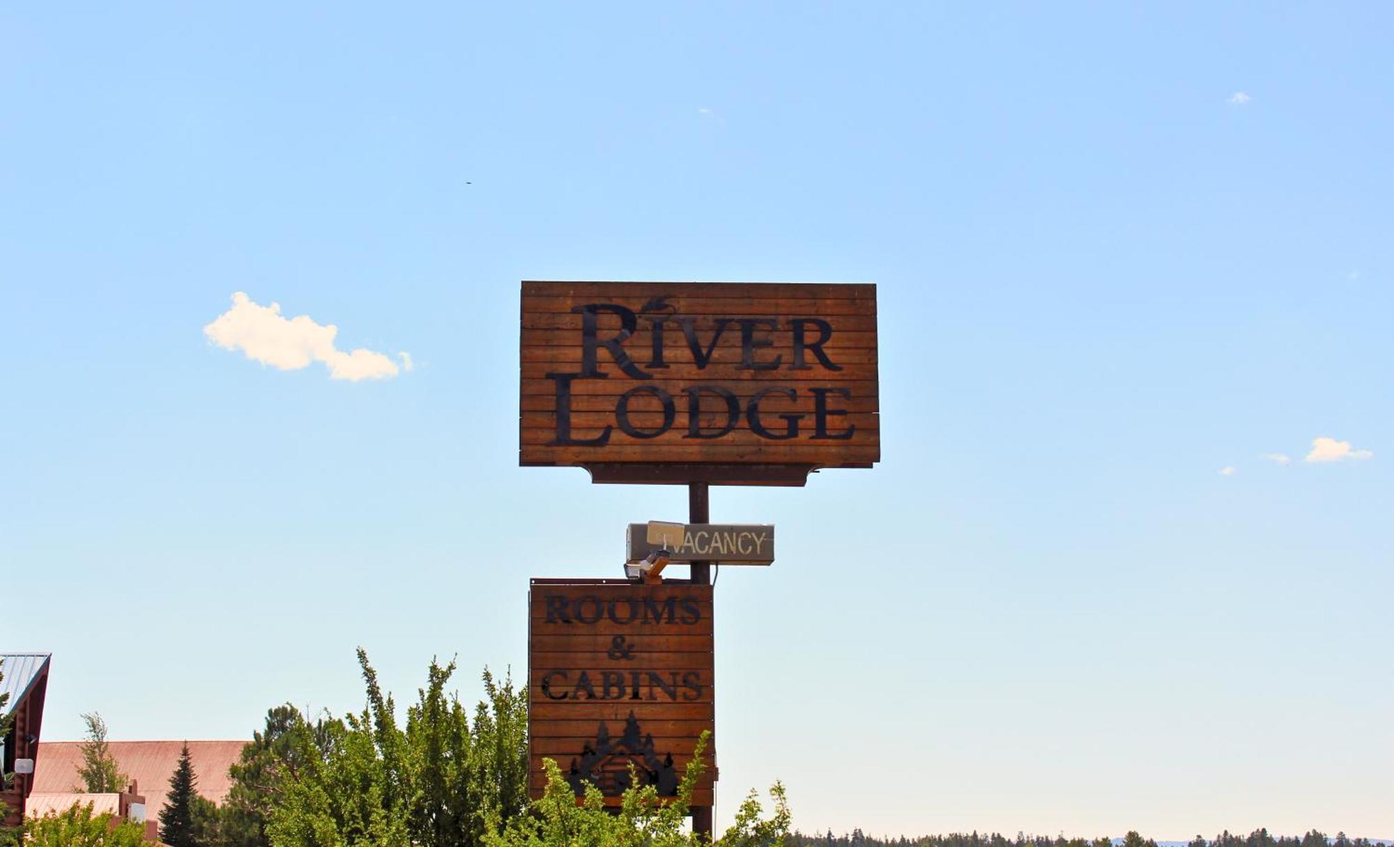 River Lodge Island Park Exterior foto